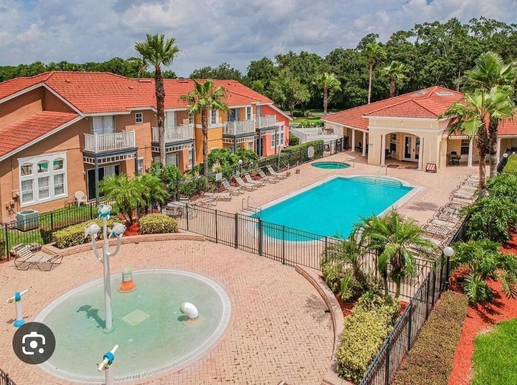 Villa Relaxing, Private Family At Berkley Resort, South Facing Pool, Near Disney, Seaworld