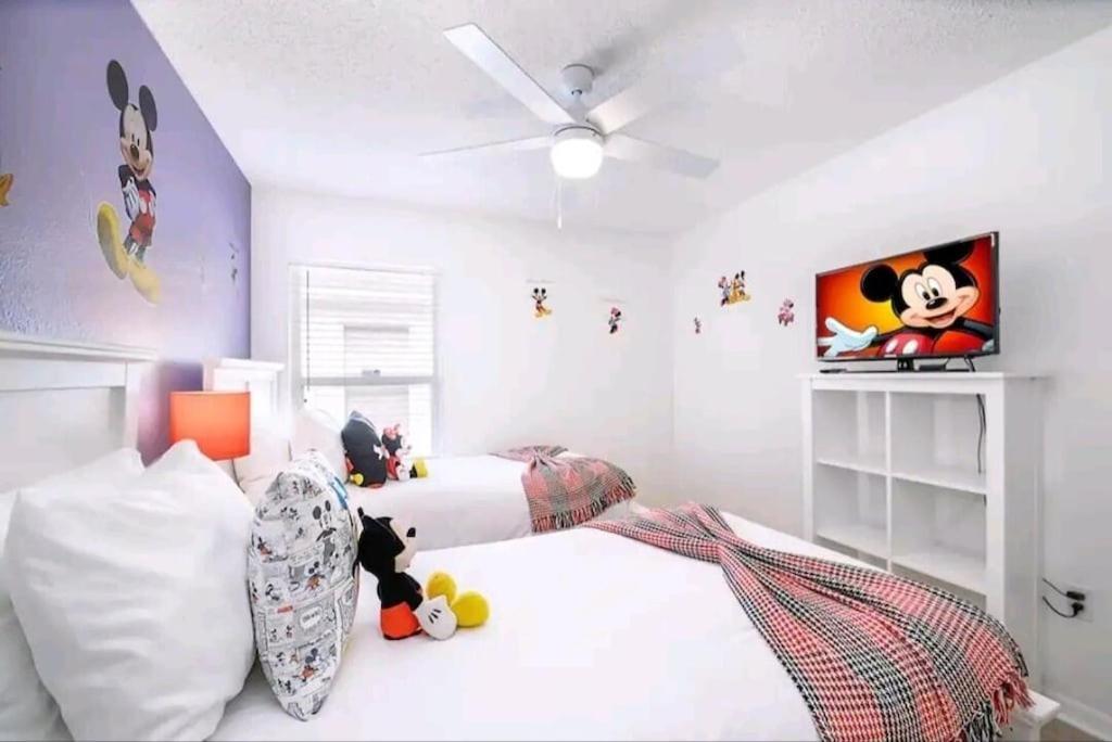 Relaxing, Private Family At Berkley Resort, South Facing Pool, Near Disney, Seaworld Kissimmee
